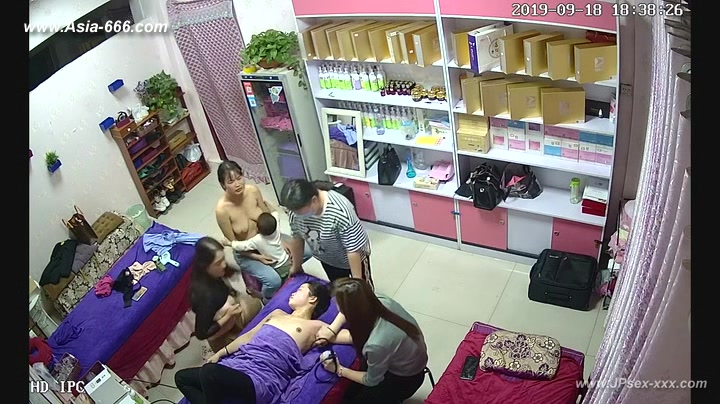 Hackers use the camera to remote monitoring of a lover's home life.475
