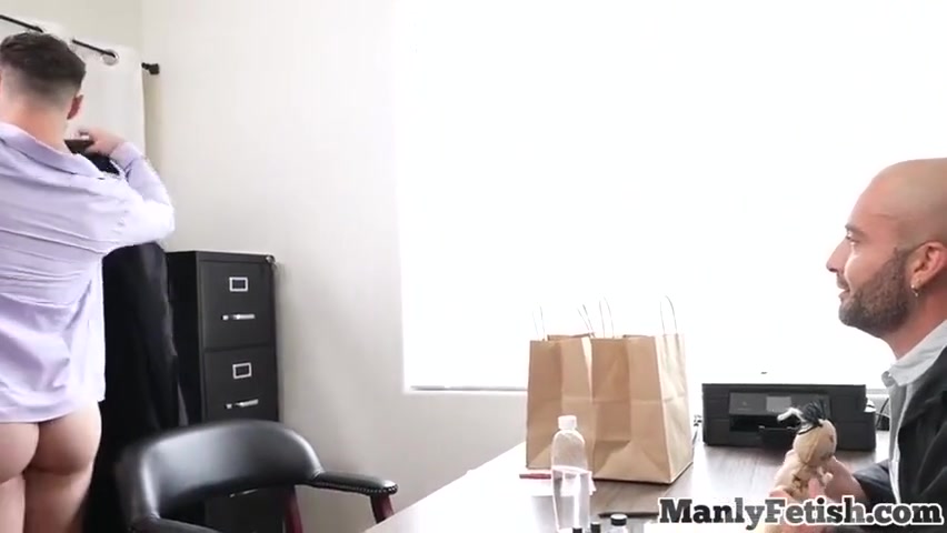 Mesmerized Stripping Oiled Stud Rimmed In Office By Hunk
