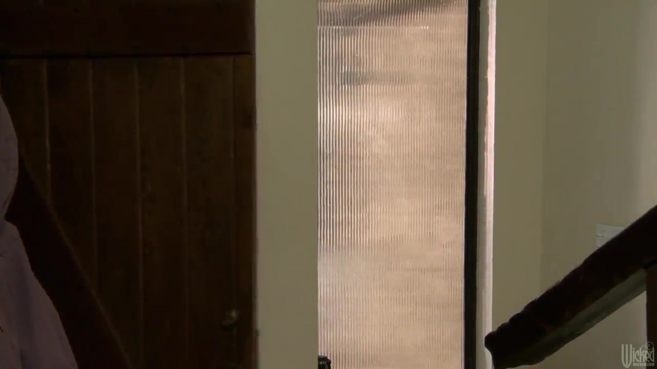 Cute love story of popular Asian pornstar Asa Akira