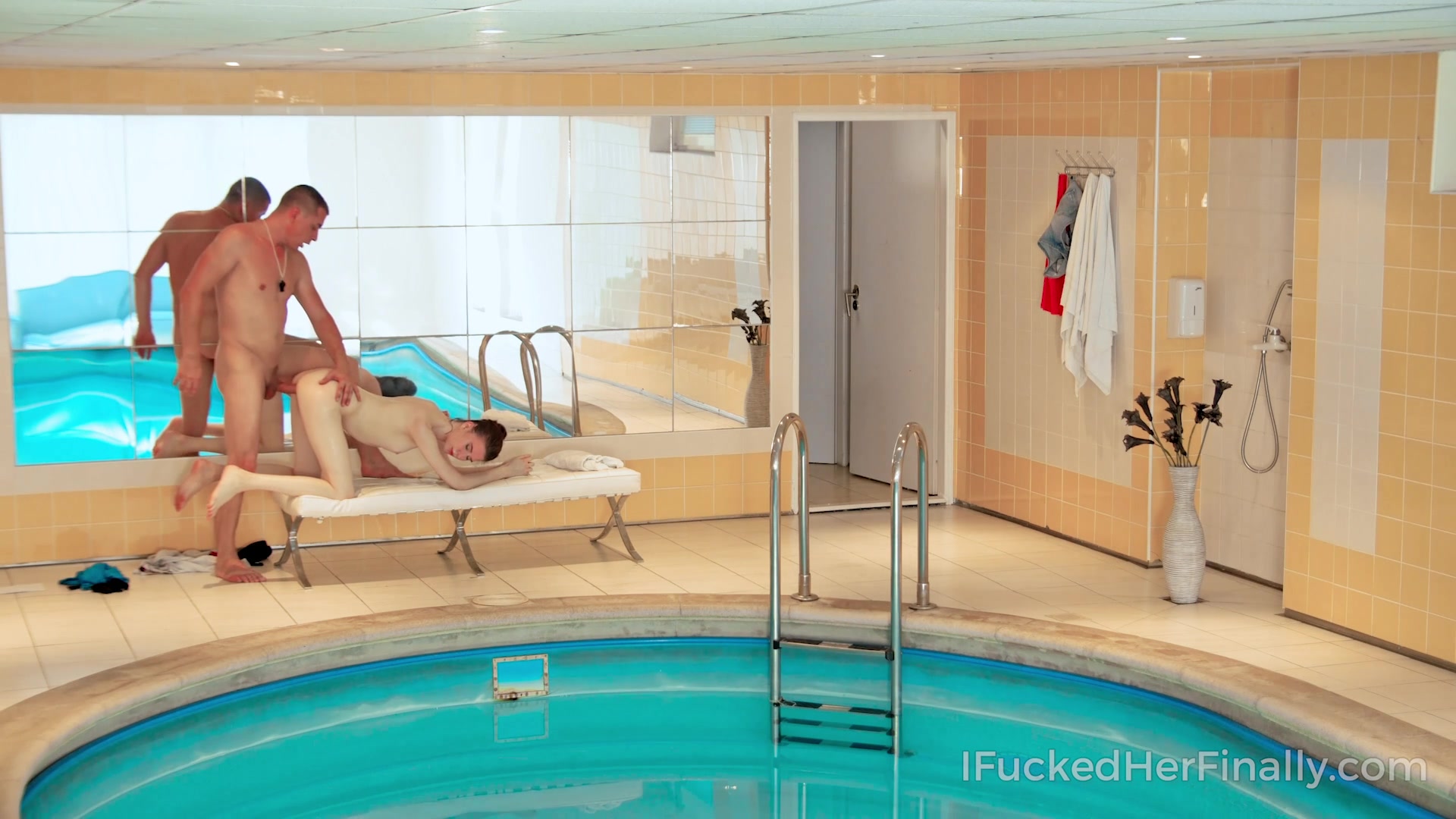 Strong masseur gives half-naked cutie a full-body massage
