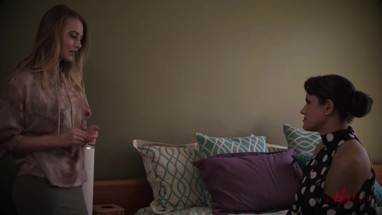 Kyler Quinn And Penney Play - Lonely Lesbians
