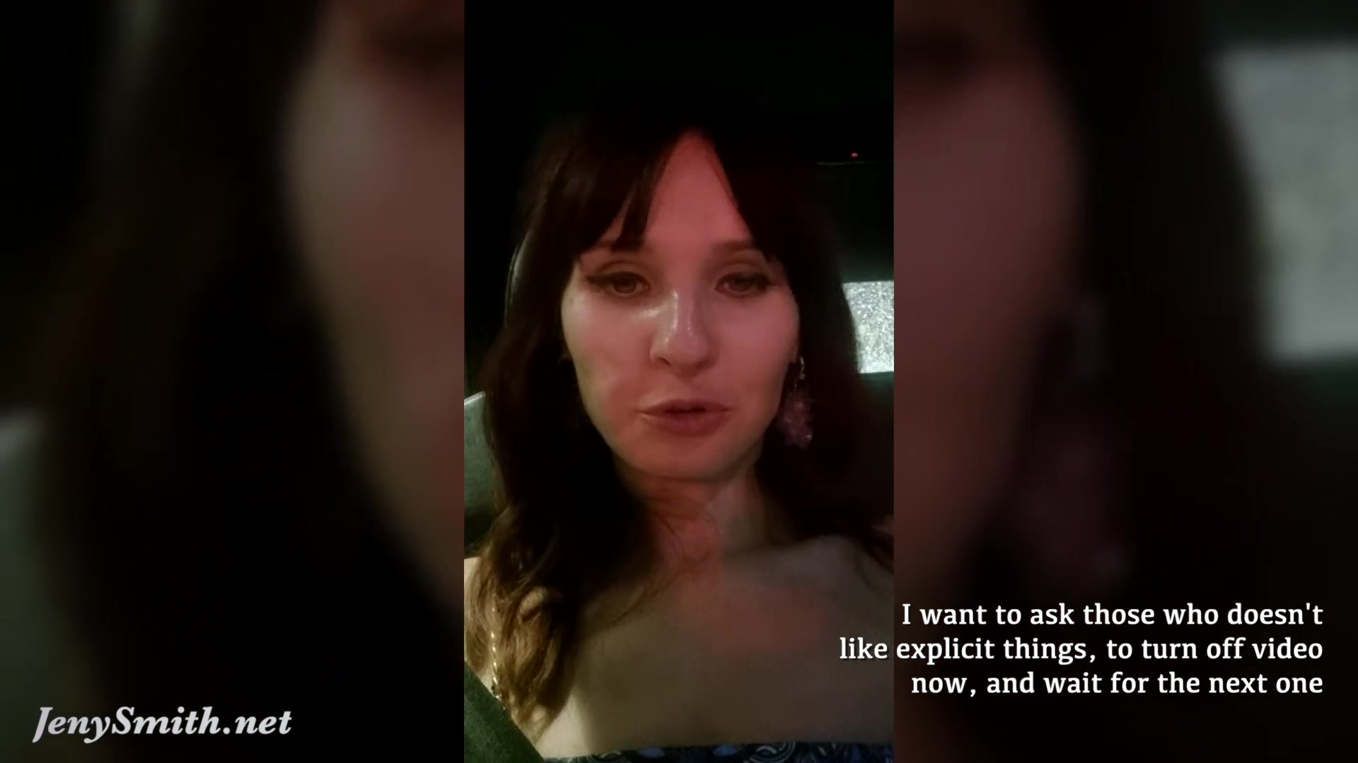Jeny Smith gave a ride for a stranger and show it all. Got naked and tease in taxi