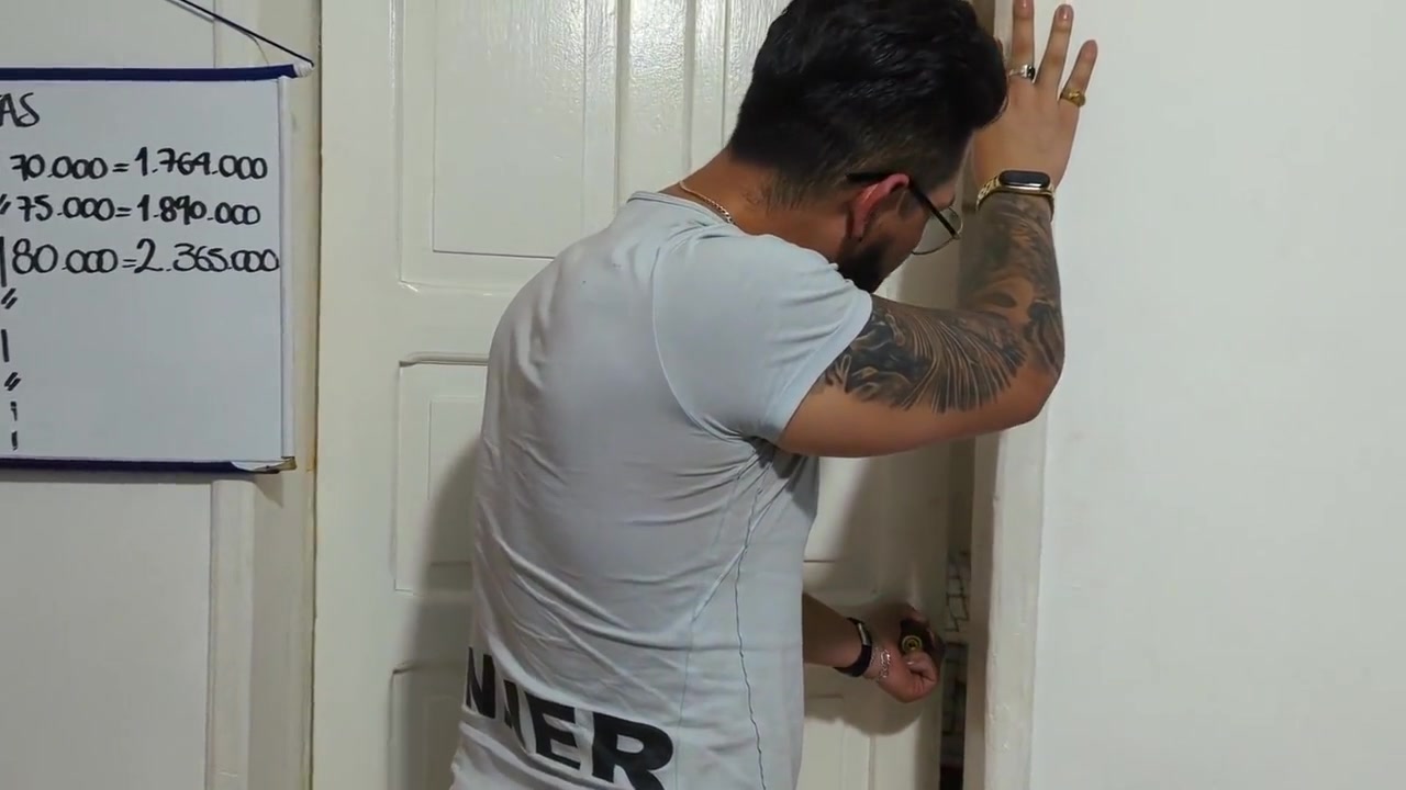 Su Esposo Folla Muy Fuerte Tiene Muchos Orgasmos