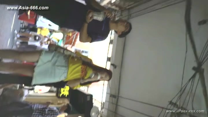 peeping chinese amateur upskirt.***