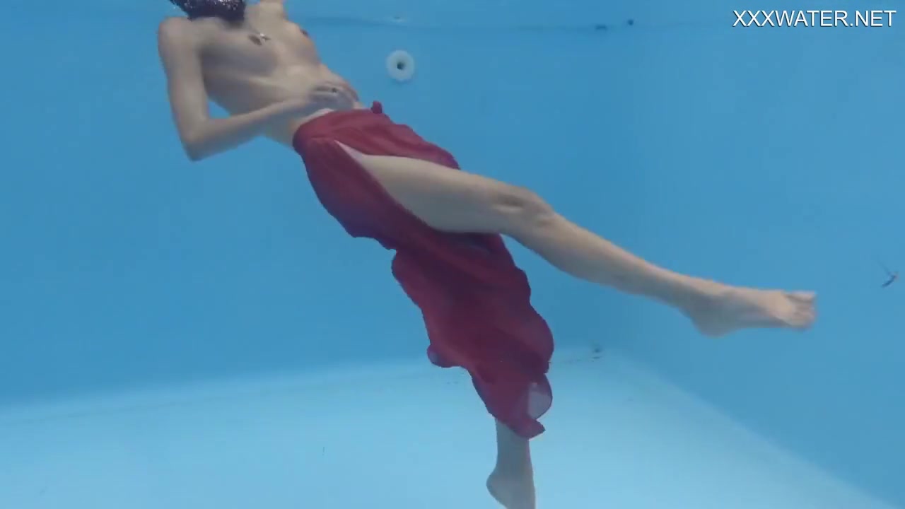 Petite Ultra In The Pool With Hermione Ganger And Hot Pornstar