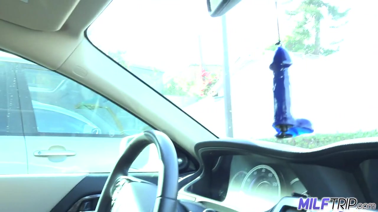 Hardcore Milf Tara Ashley Fucking On Camera - Milf Trip