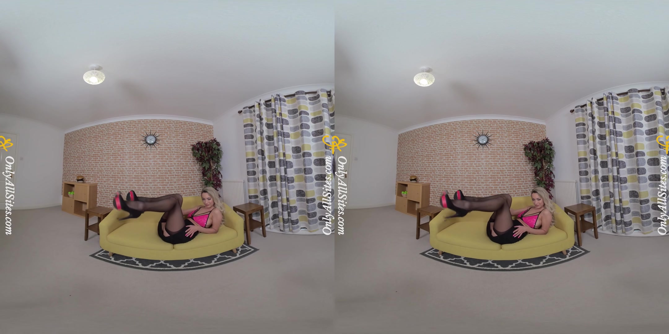 Lauren Louise - Shaved Blonde Sexy Striptease - OnlyTease