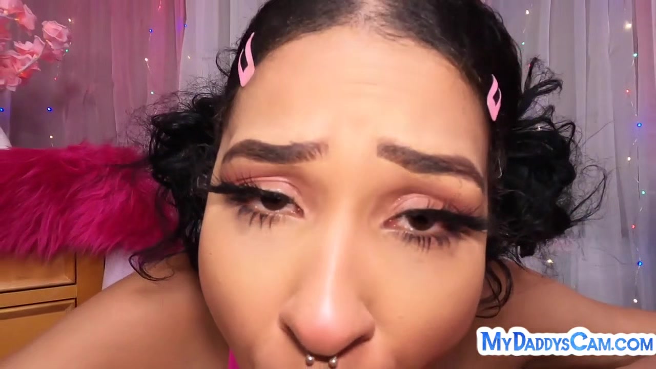 Deepthroating Nubian stepteen blows stepdaddy cock in POV