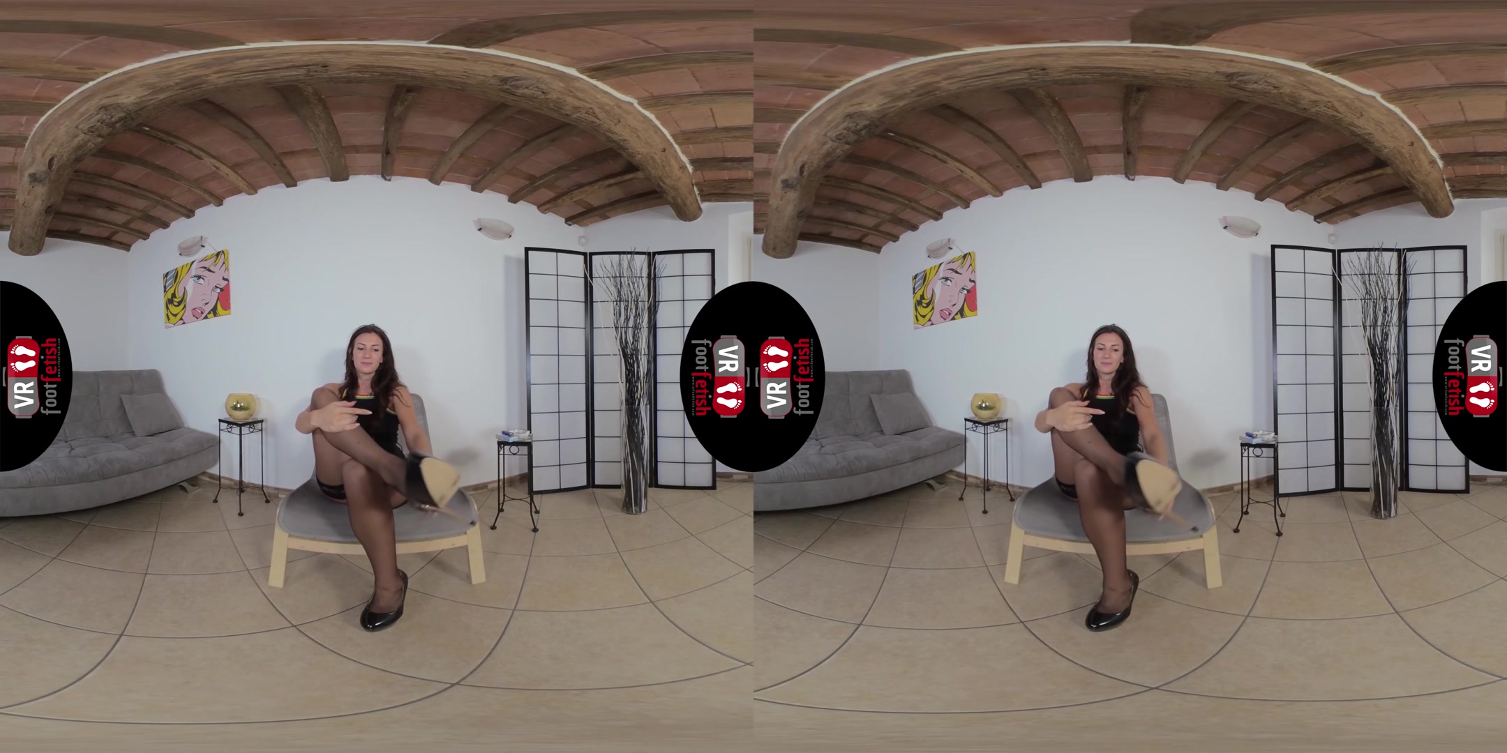 Deliciously Sexy Lilian makes Fun Of Your Small Dick - VRFootFetish