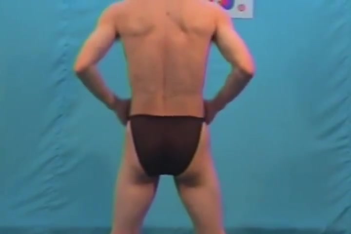 Muscle Daddy In Chinese Muscle Stepdaddy Sexy Underwear Show
