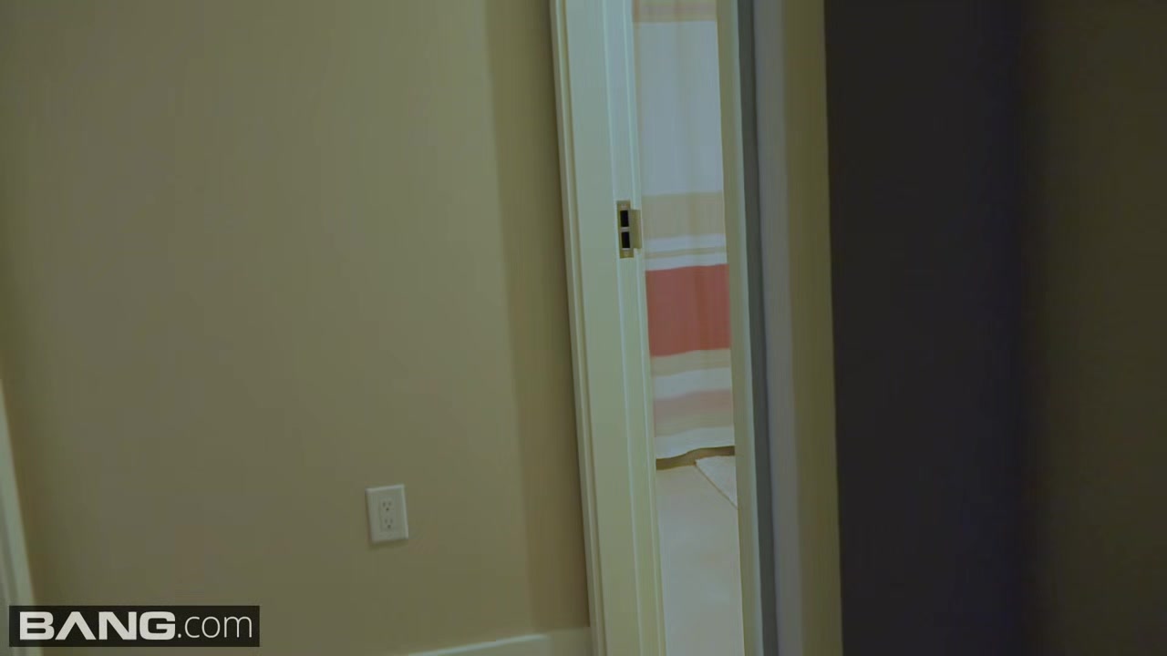 Real MILFs - Tiffany Brookes POV dick sucking in public
