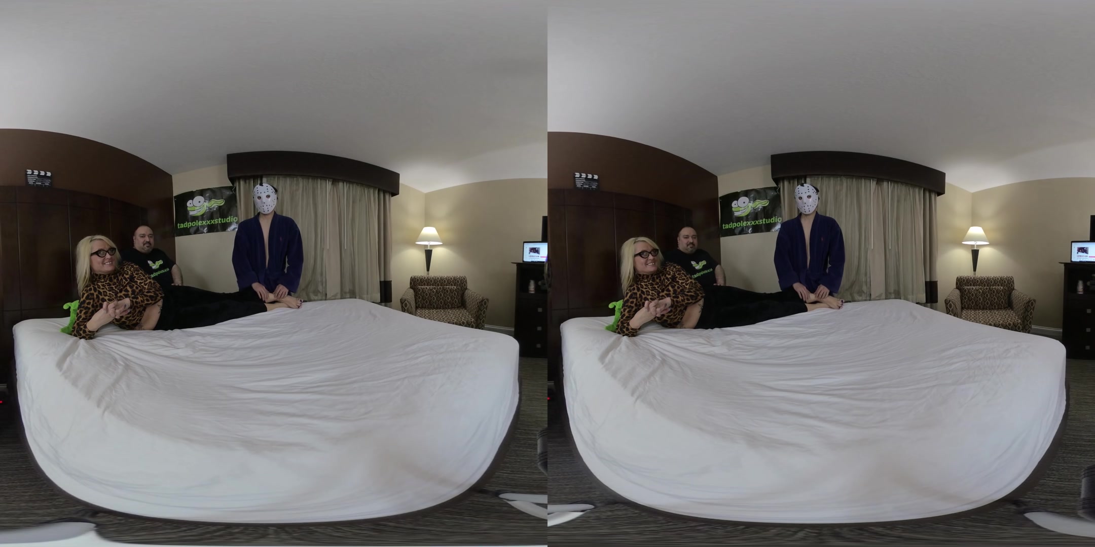 MILF Ivy Carlson Mini Gangbang 1 of 2 with Creampie - TadPoleXXXStudio