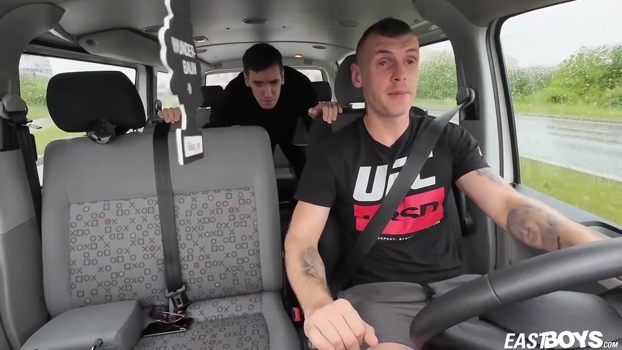Big Dick Fucks Teenager 18+ Boy Customer Hard With Taxi Driver