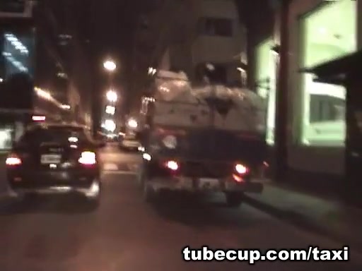 Blonde and brunette lesbian licking in taxi