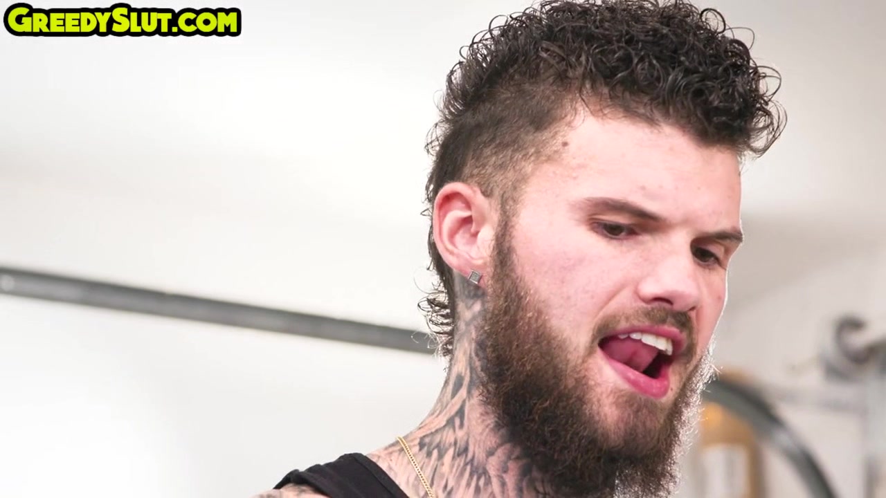 Stuck pinkhair TS analfucked by gym guy