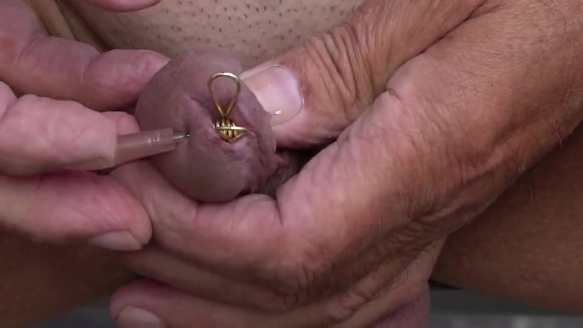 Today I Put A Small Clamp In My Urethra. Then I Stuck Two Needles Through The Glans And Through The Clamp In My Piss Hol
