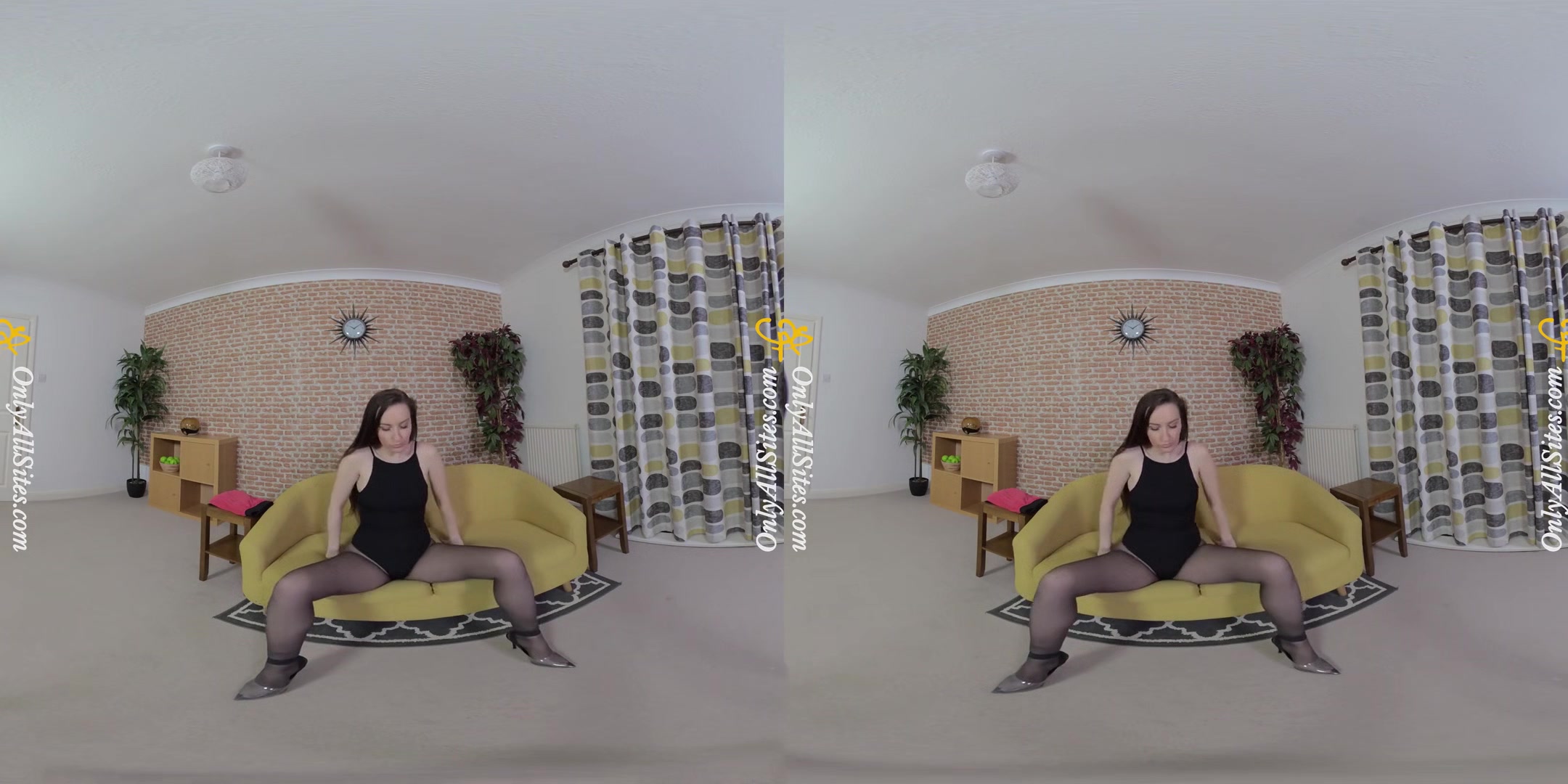 Sophia Smith - British Babe Sexy Striptease - Big Tits Stockings Tease Solo Model