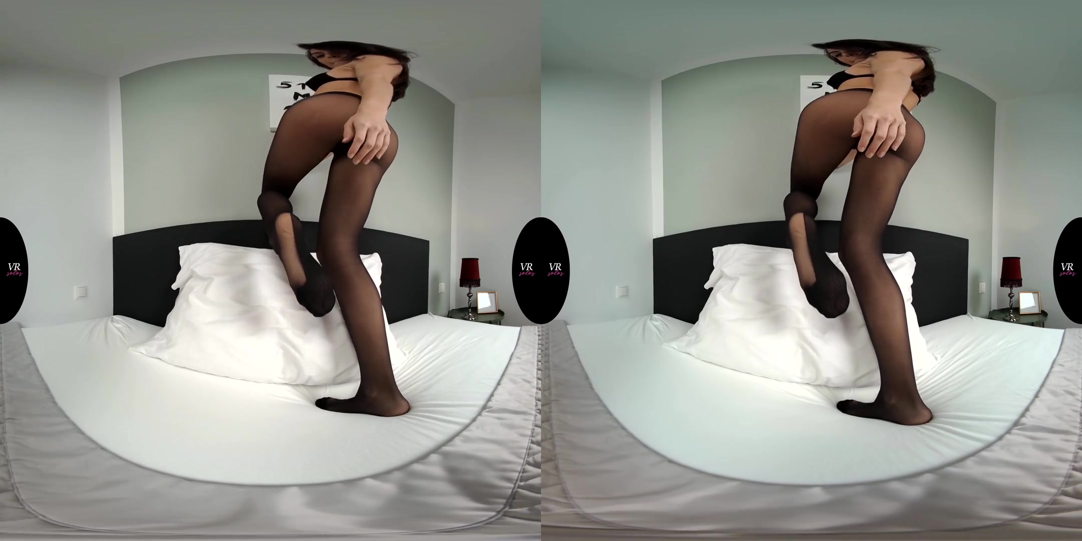 Gigantic Glass Dildo Fucking; Solo Babe Masturbation 3D Porn