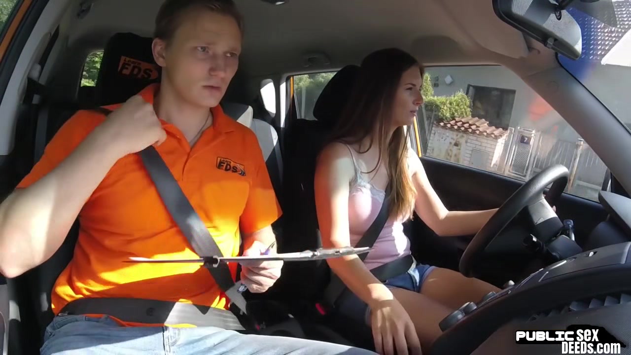 Babe public fucked n licked outdoor in car by driving tutor