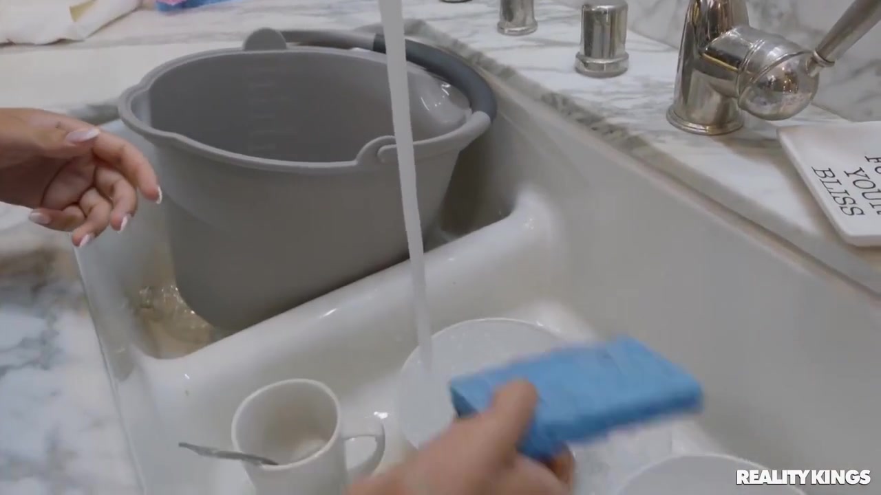 Living Together Is Always An Opportunity To Fuck