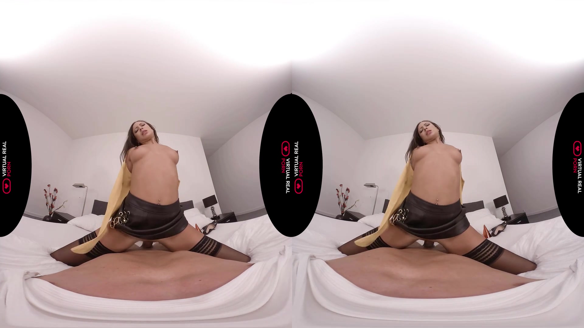 Give it to me - VirtualRealPorn