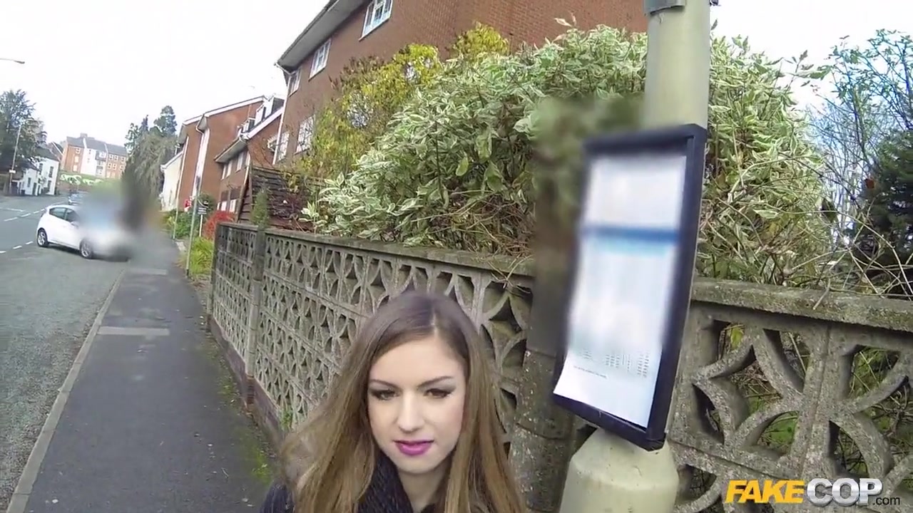 Stella in An officer not a gentleman: Stunning busty brunette can't resist - FakeCop