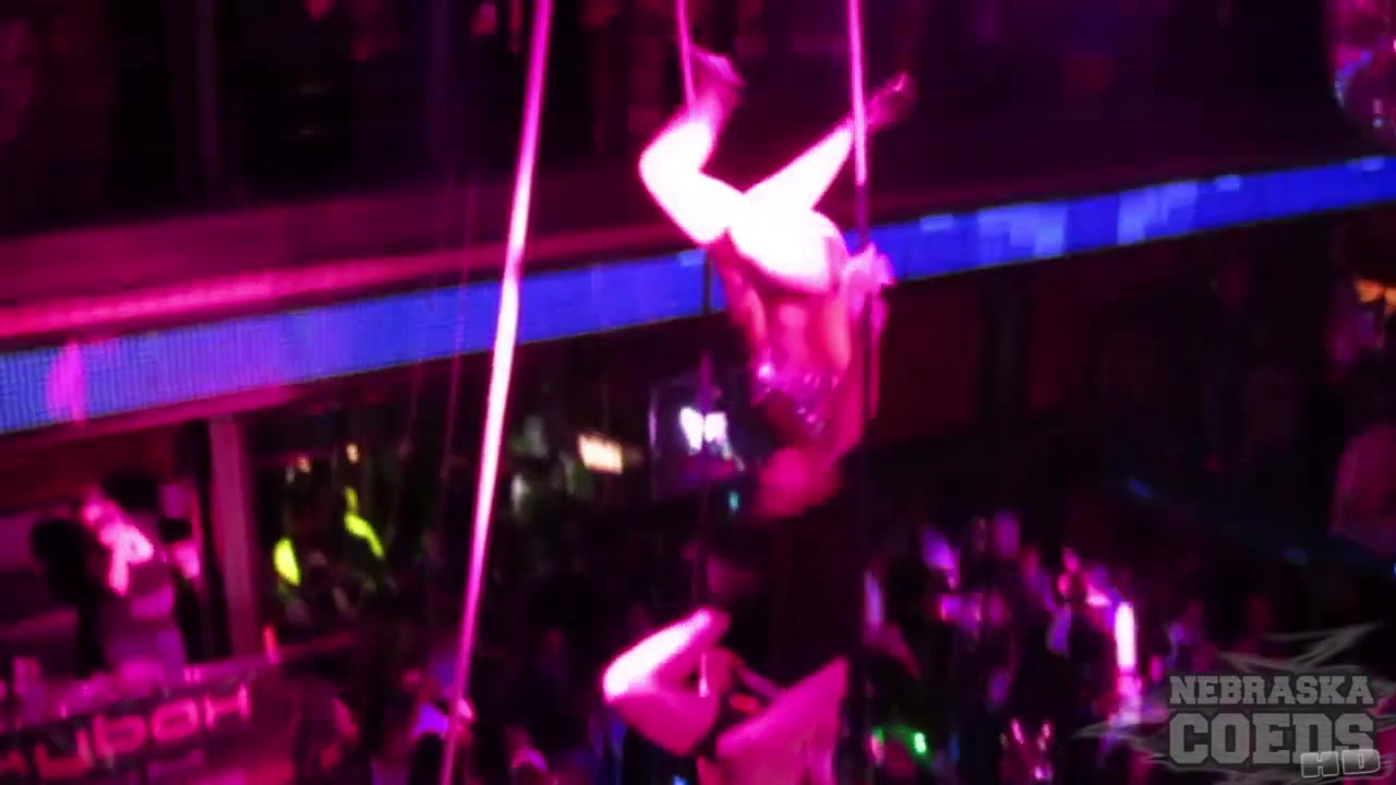 Sexcon Stripper Pole Dancing Party In Chicago - NebraskaCoeds