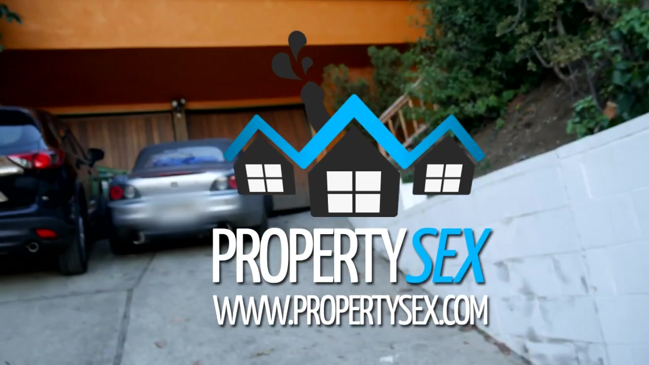 Redhead real estate fucks her client