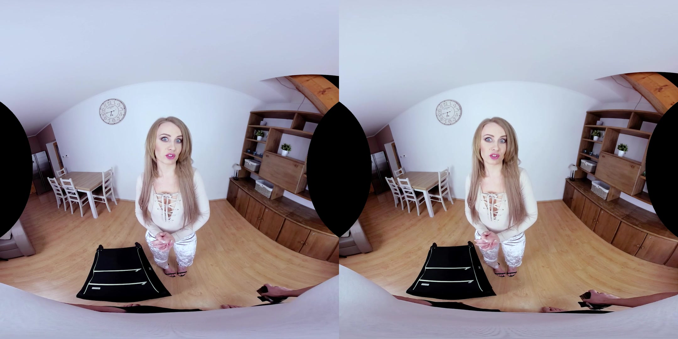 CzechVR 198 Horny for Pictures