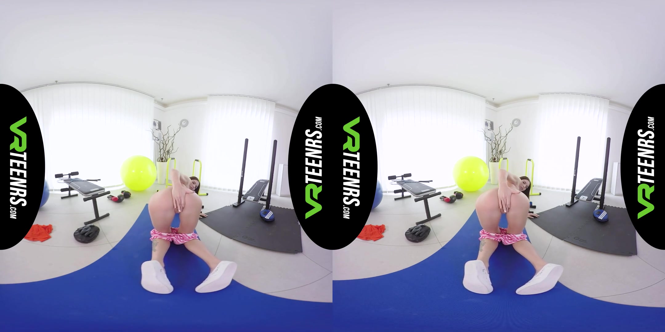 Lavana Lou in VR teen 18+ Masturbating In Gym Room - VRTeenrs