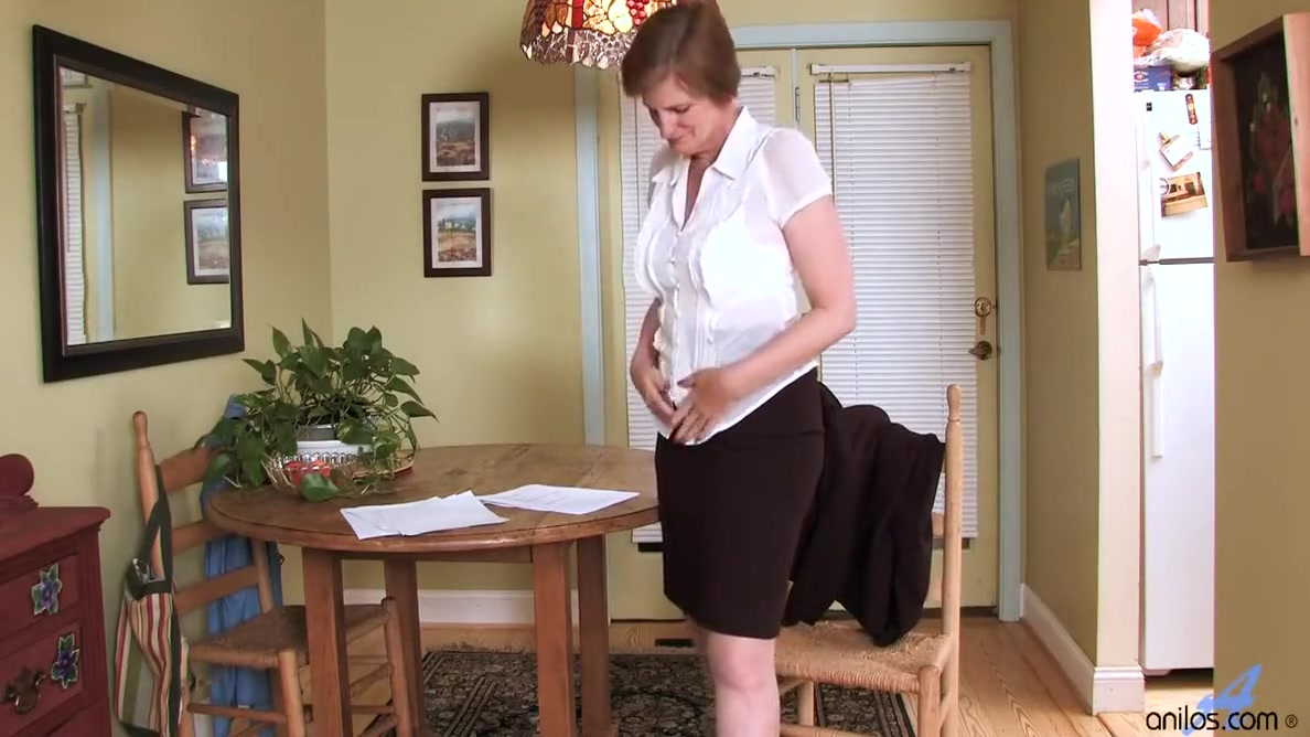 Table Cum - Lynn Ray