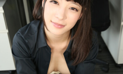 Miho Nakazato in Miho Nakazato Extra Slick Lotion Handjob Play New Product Demonstration - V1VR