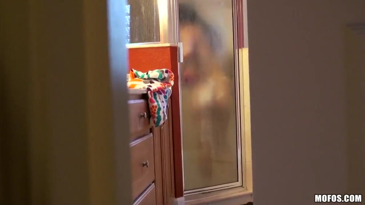 Megan Piper sucks big dick after a shower