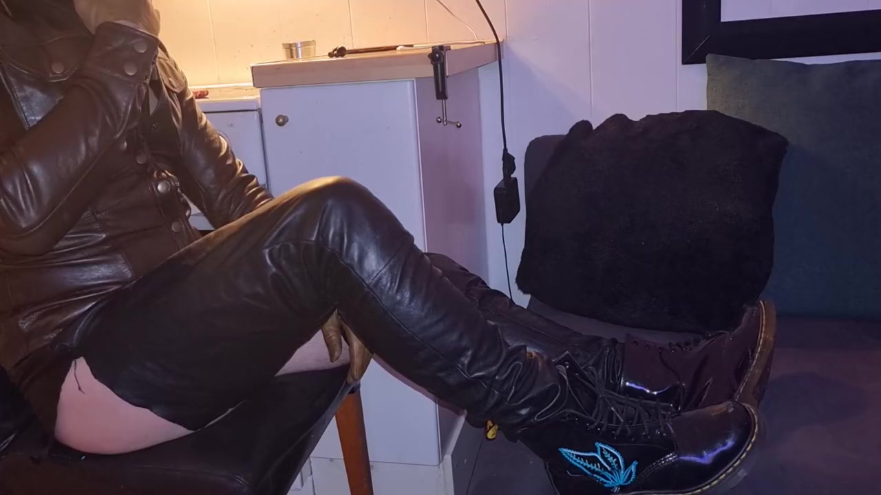 Leather-clad Smoking: A No-no