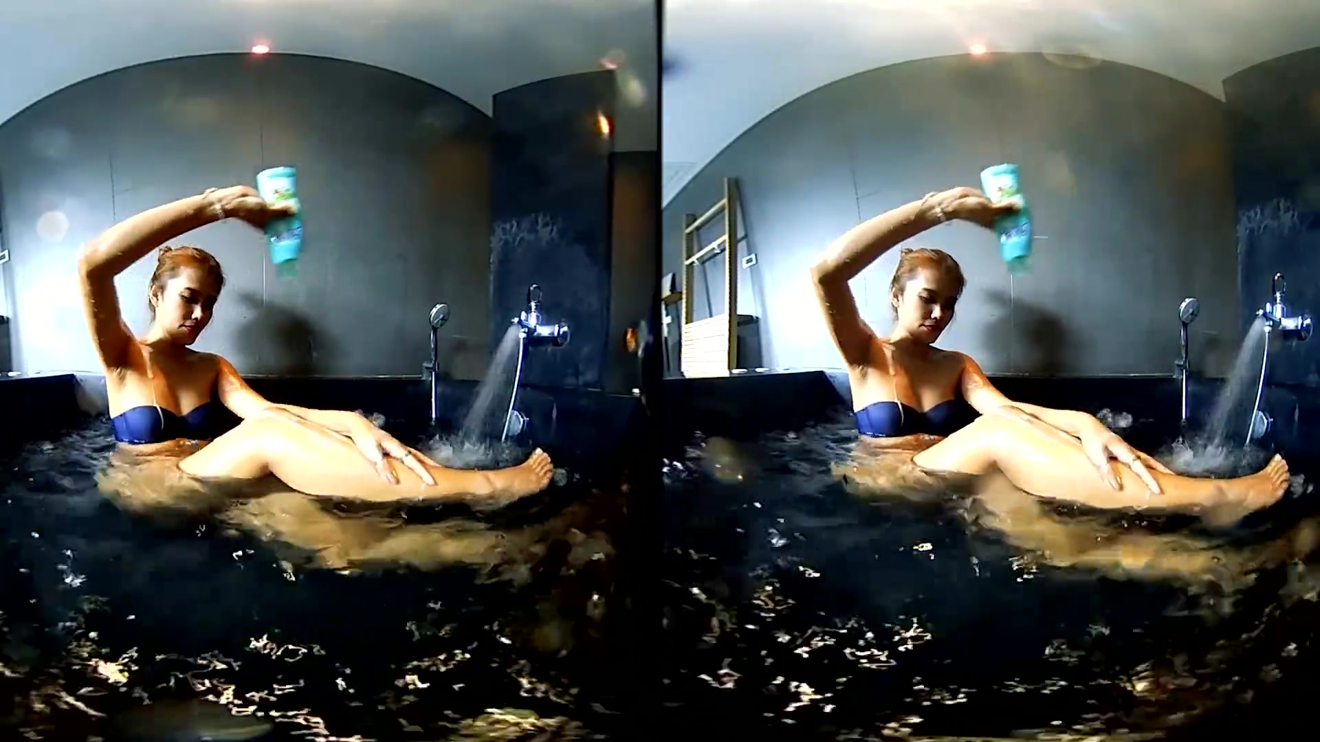 Wet Finger Games In The Whirlpool 3 - VRpussyVision