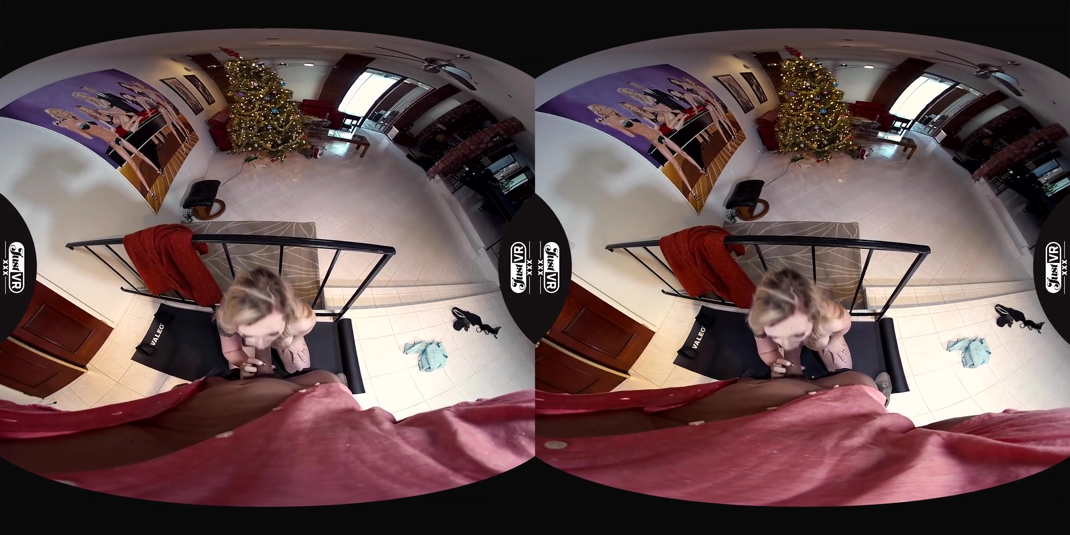 Casey Ballerini in The Good Neighbor - JustVR