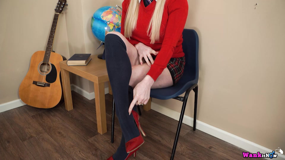 Georgie Lyall - Rock, Paper, Scissors, Wank! - Sexy Videos - WankitNow