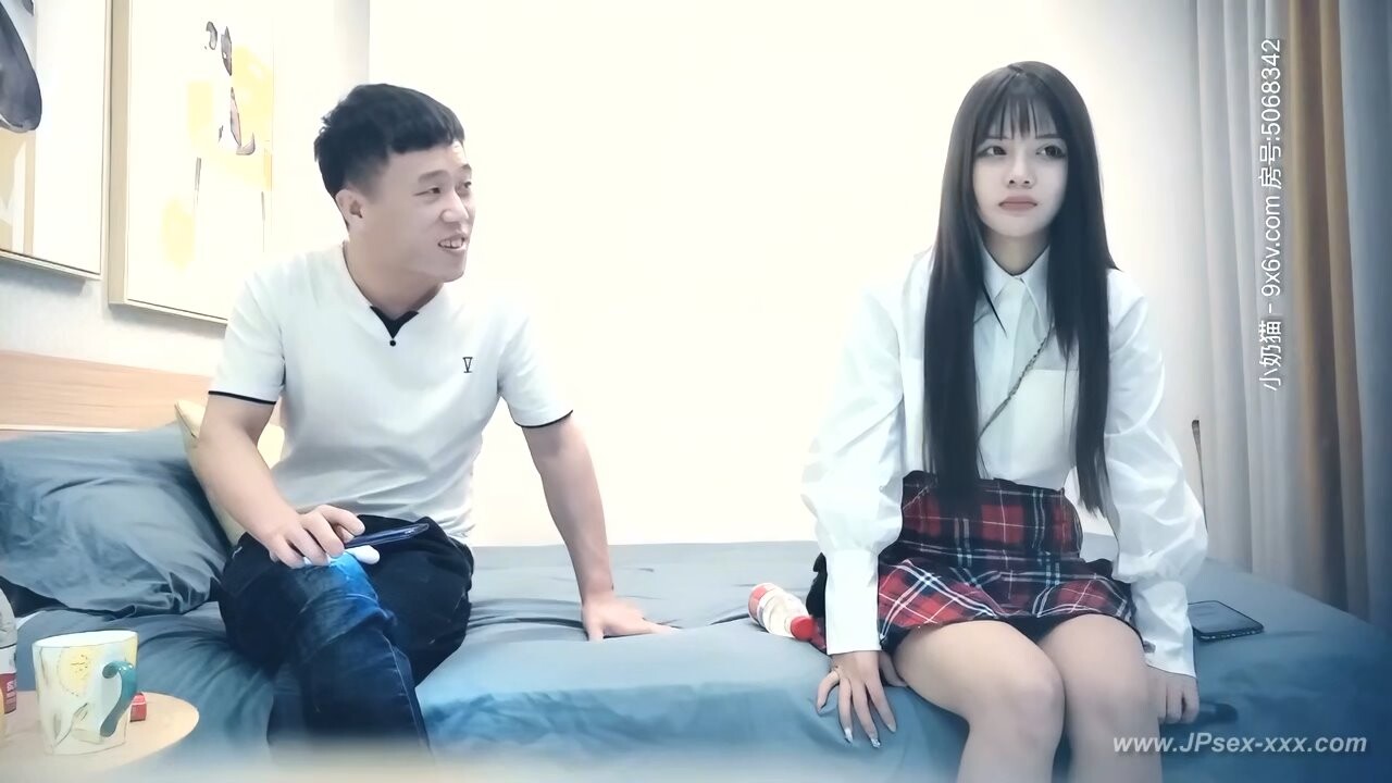 chinese man fucking callgirl in hotel.312