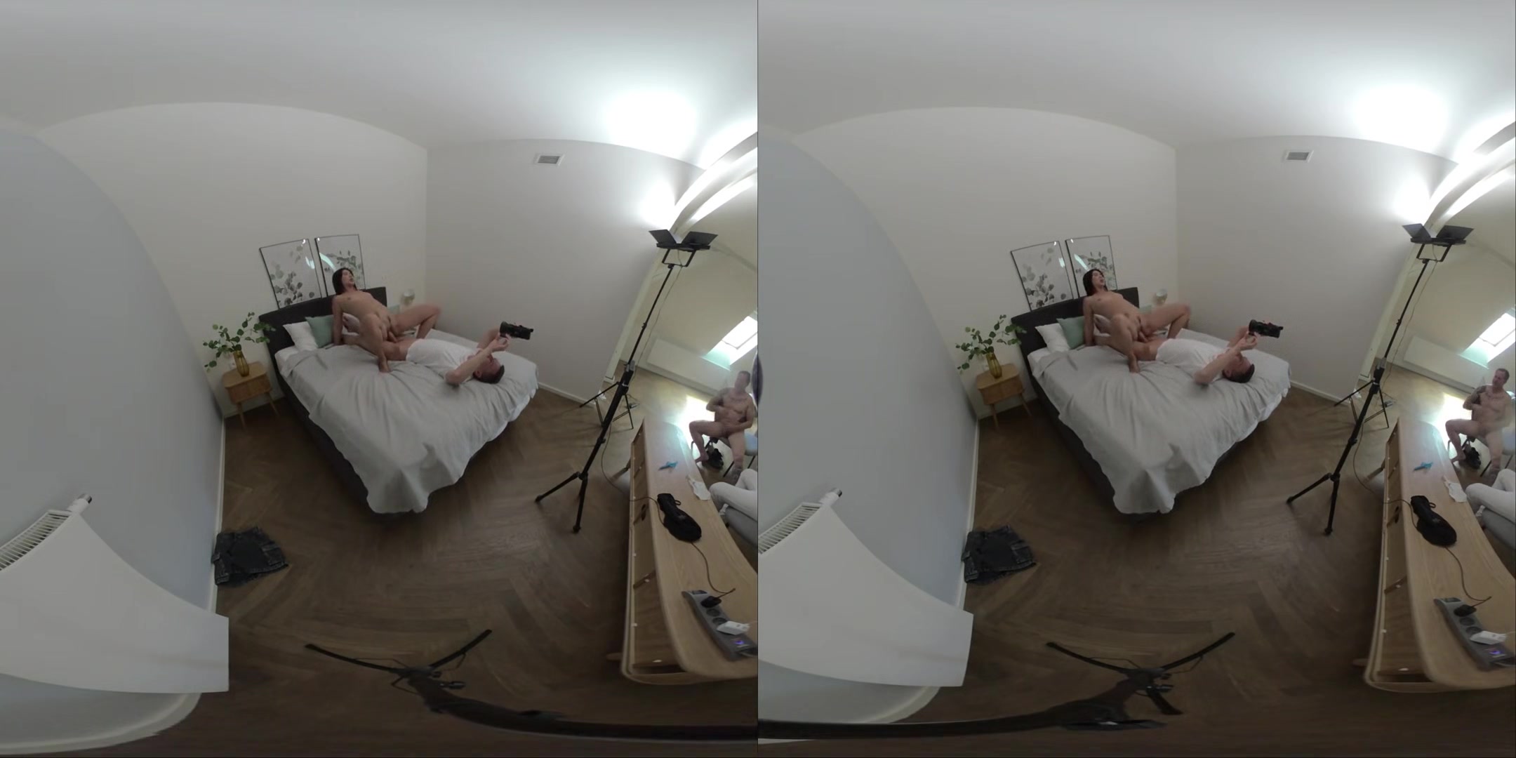 Lady Dee Behind The Scenes VR Part Two – Sexy Slut Screams