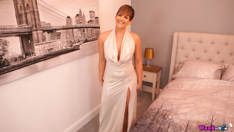 Hannah Brooks - Fucking Fun - Sexy Videos - WankitNow