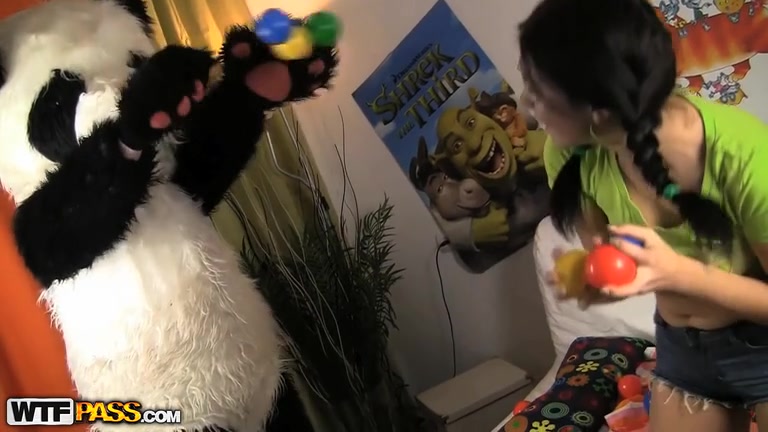 Fun porn video with a cock-hungry brunette hottie