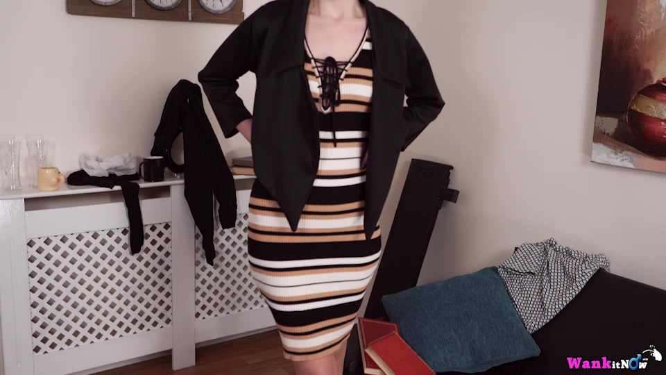 Gracie - Wanking Tenant - Sexy Videos - WankitNow