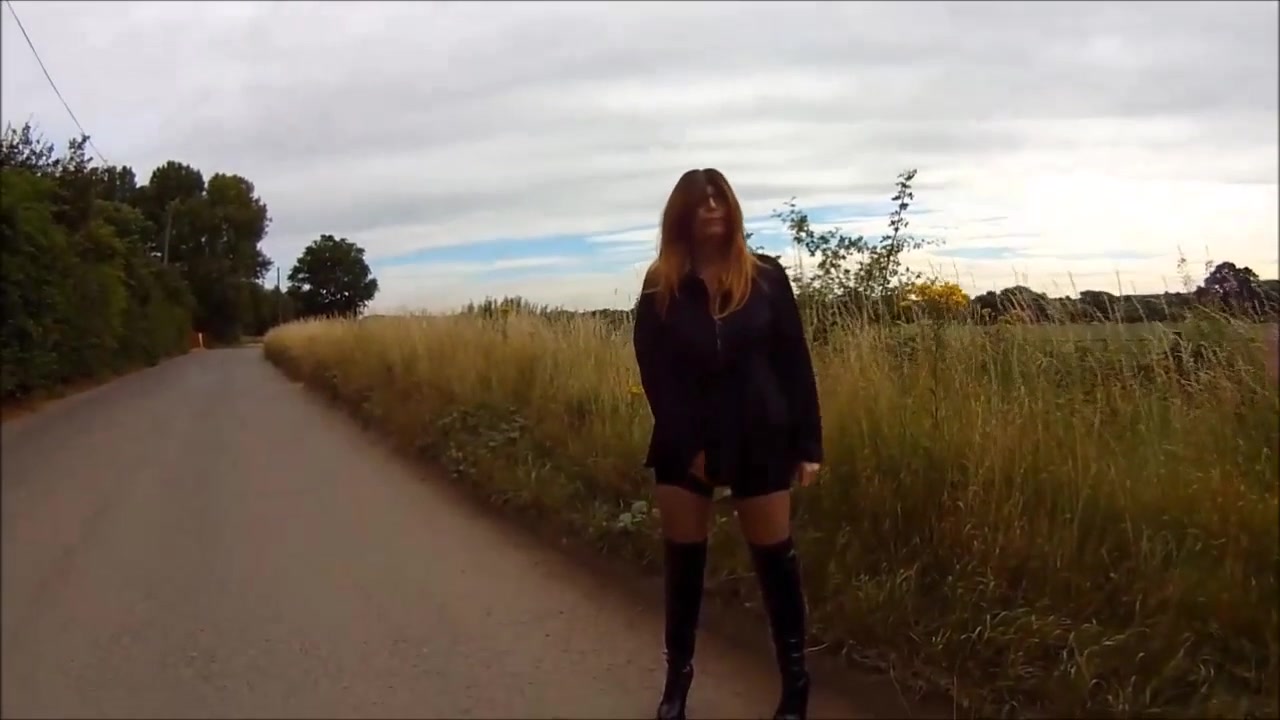 Barby Out & About - TacAmateurs