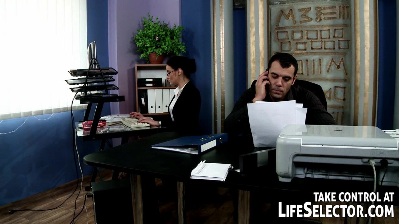 Stealing secretary - LifeSelector
