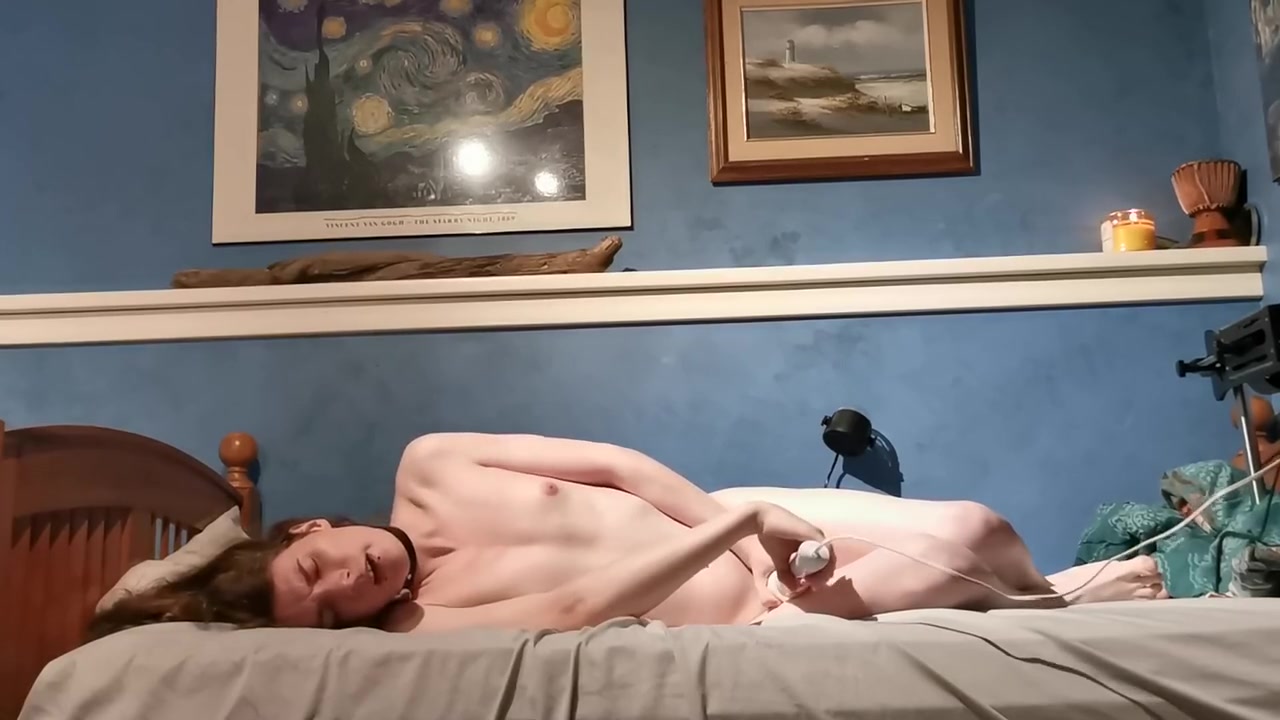 Transgender teen 18+ Moans Like A Little Bitch -alexis Fucks