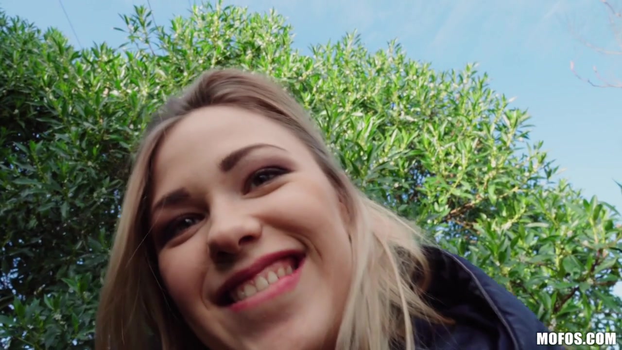 Selvaggia in Blonde Nerd Loves Public Fucking - PublicPickups