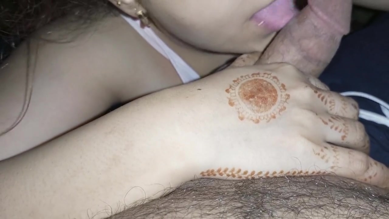 Instae - Usny Mujhy Blowjob Di Mene Usky Kapro Py Pani Gira Diya Thoda