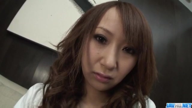 Amateur milf, Rika Kurachi, stimulated in both her hole