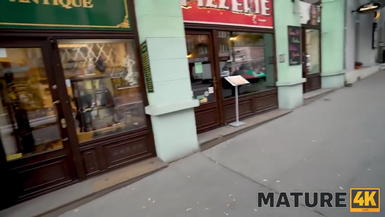 Buddy Puts Penis In Mature Madams Opening Instead Of Help