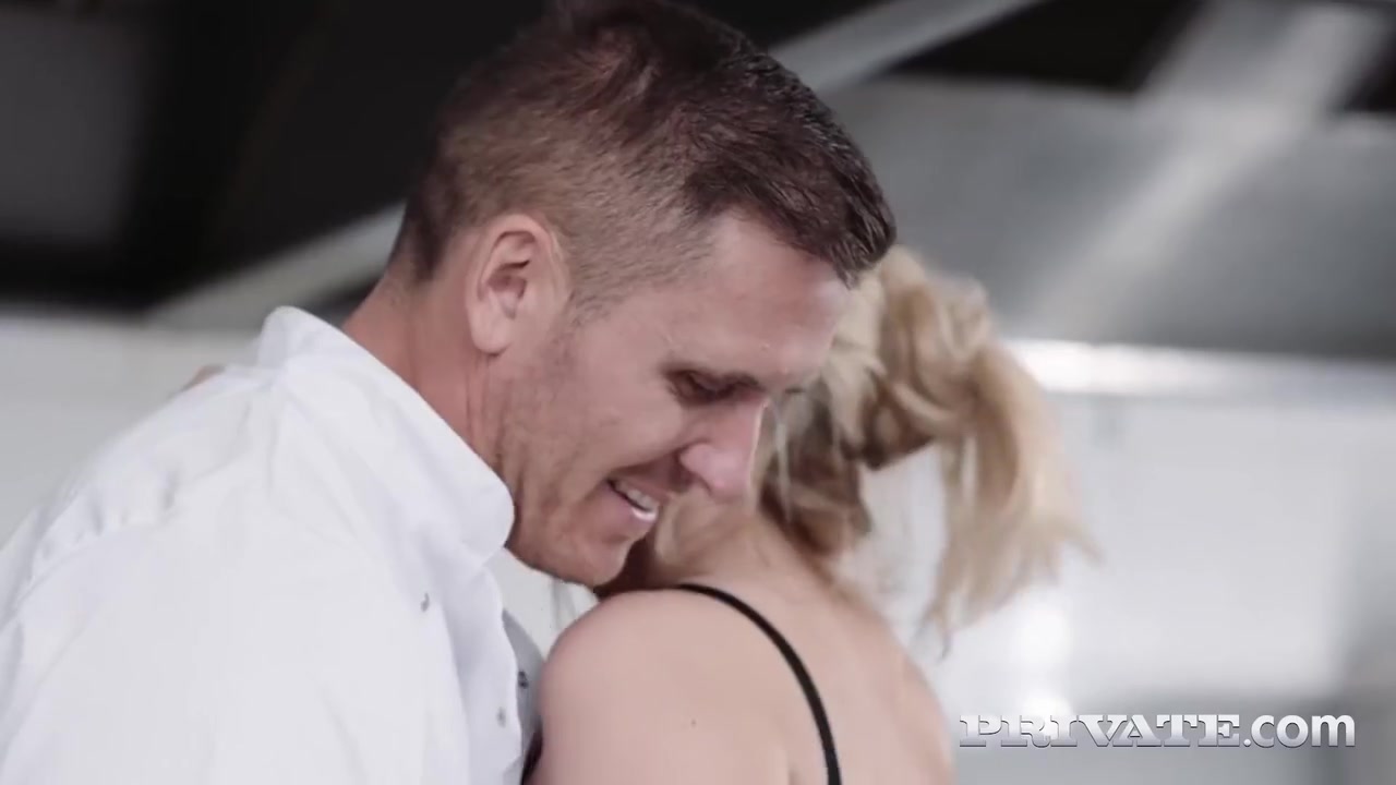 Roc Khard And Karlie Simon - Rowdy Mouth And Pussy Fucks A Dick!